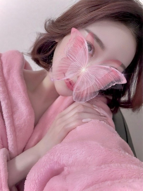 白花 かれん（27） の画像2枚目/Aroma Jewels 新宿ルーム(新宿・高田馬場/メンズエステ)